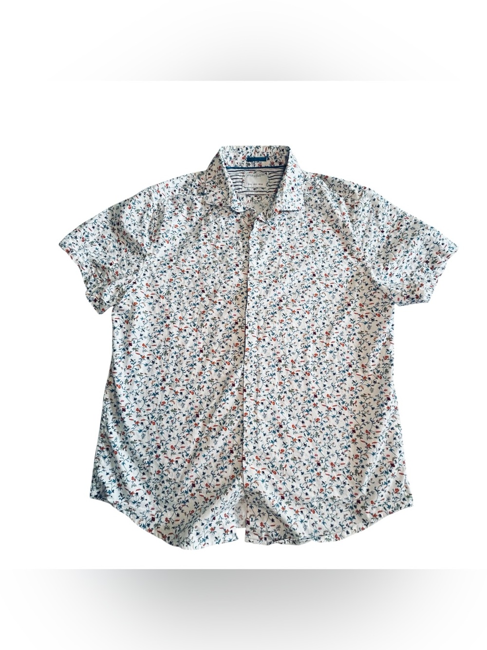 Denim & Flower White Short Sleeve Button-Down Shirt with Blue & Red Floral Print